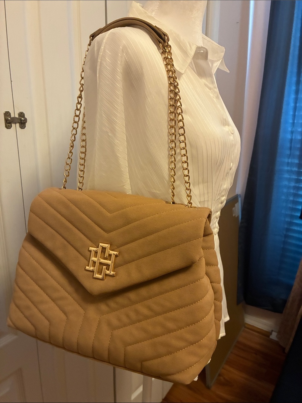 Quilted Chain-Handle Shoulder Bag in Tan